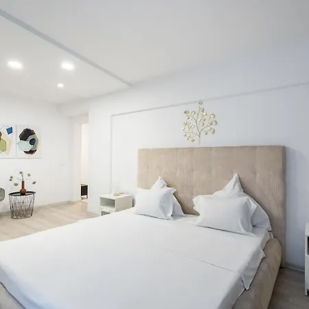 Elysium Center Apartment