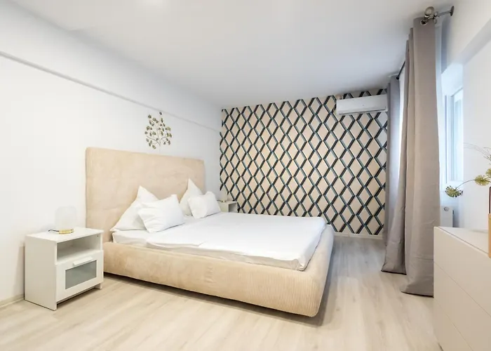Elysium Center Apartament *