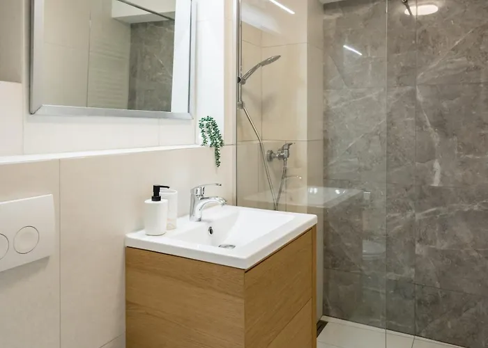 Elysium Center Bucureşti